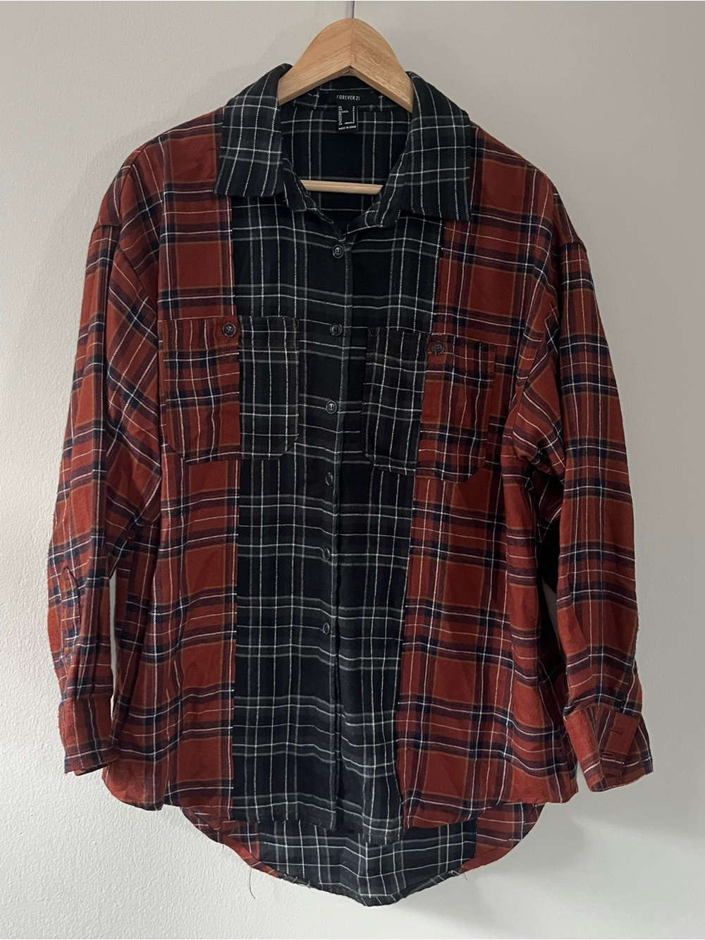 Forever 21 Two-Tone Rust Red Orange & Black Plaid Button-Down Shirt Womens